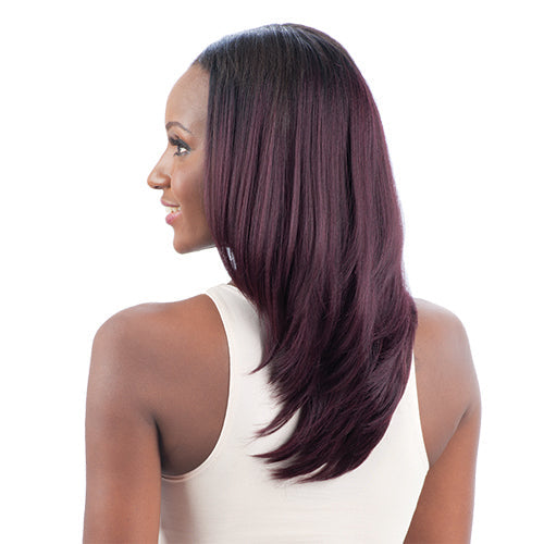 Model Model Oval Part Wig LAYERED CUT