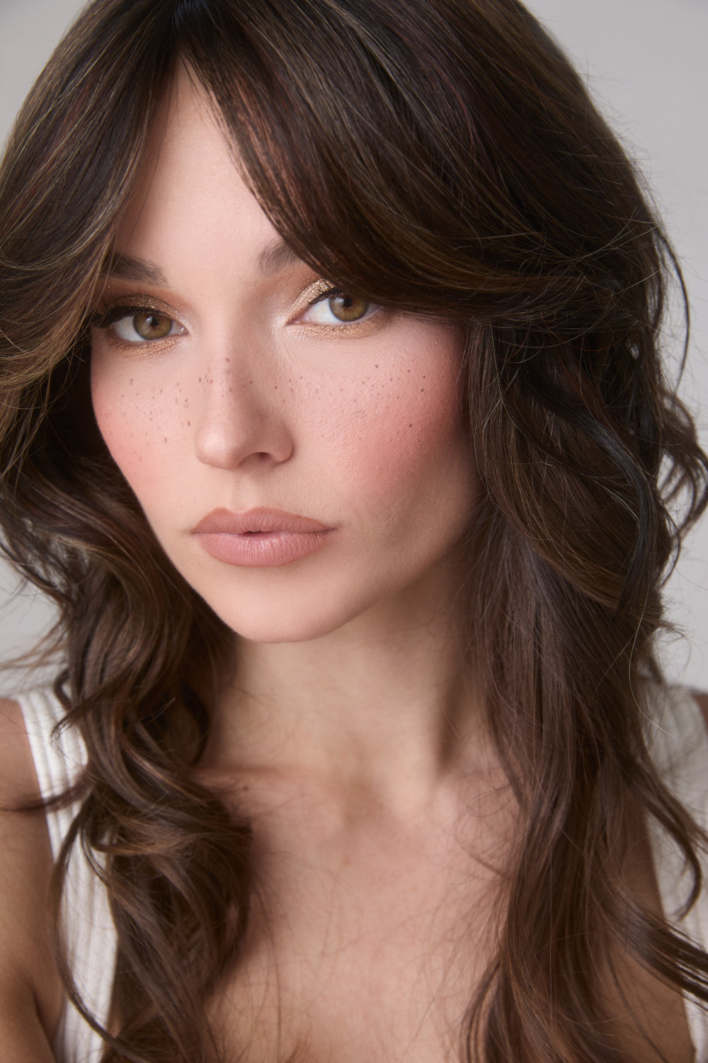Medium Wavy Topper Mono by Amore | Heat Friendly Synthetic
