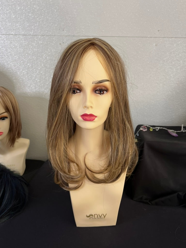 Shirley's Wig Shoppe Sample #SWS-1020