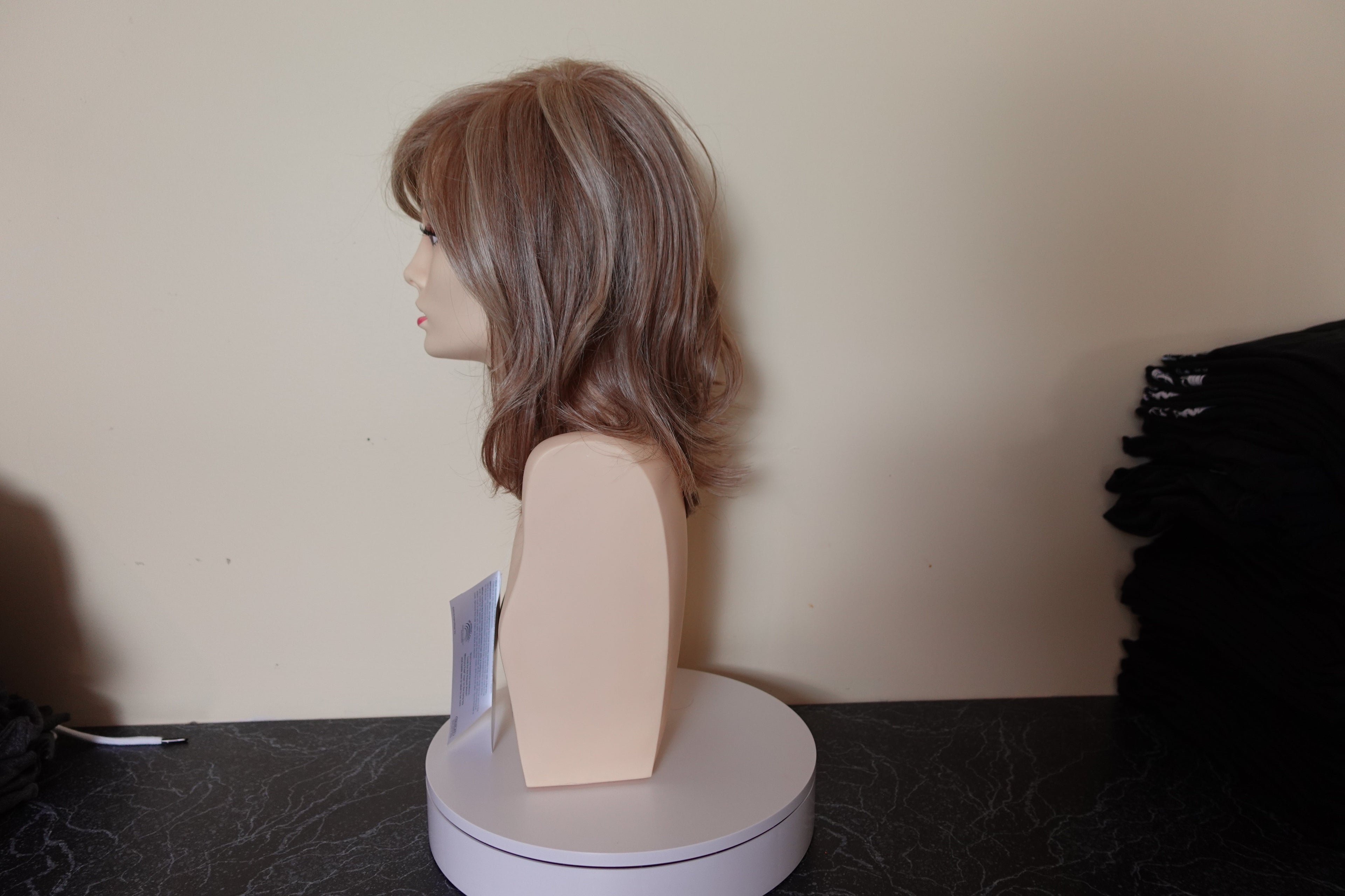 SHIRLEY'S EXCLUSIVE | Spotlight Wig by Raquel Welch | RL14/22 Pale Gold Wheat | PROFESSIONALLY STYLED