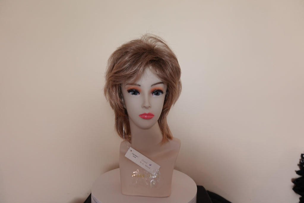 SUNDAY SHOWCASE | Janet | Machine Made Cap | Blonde
