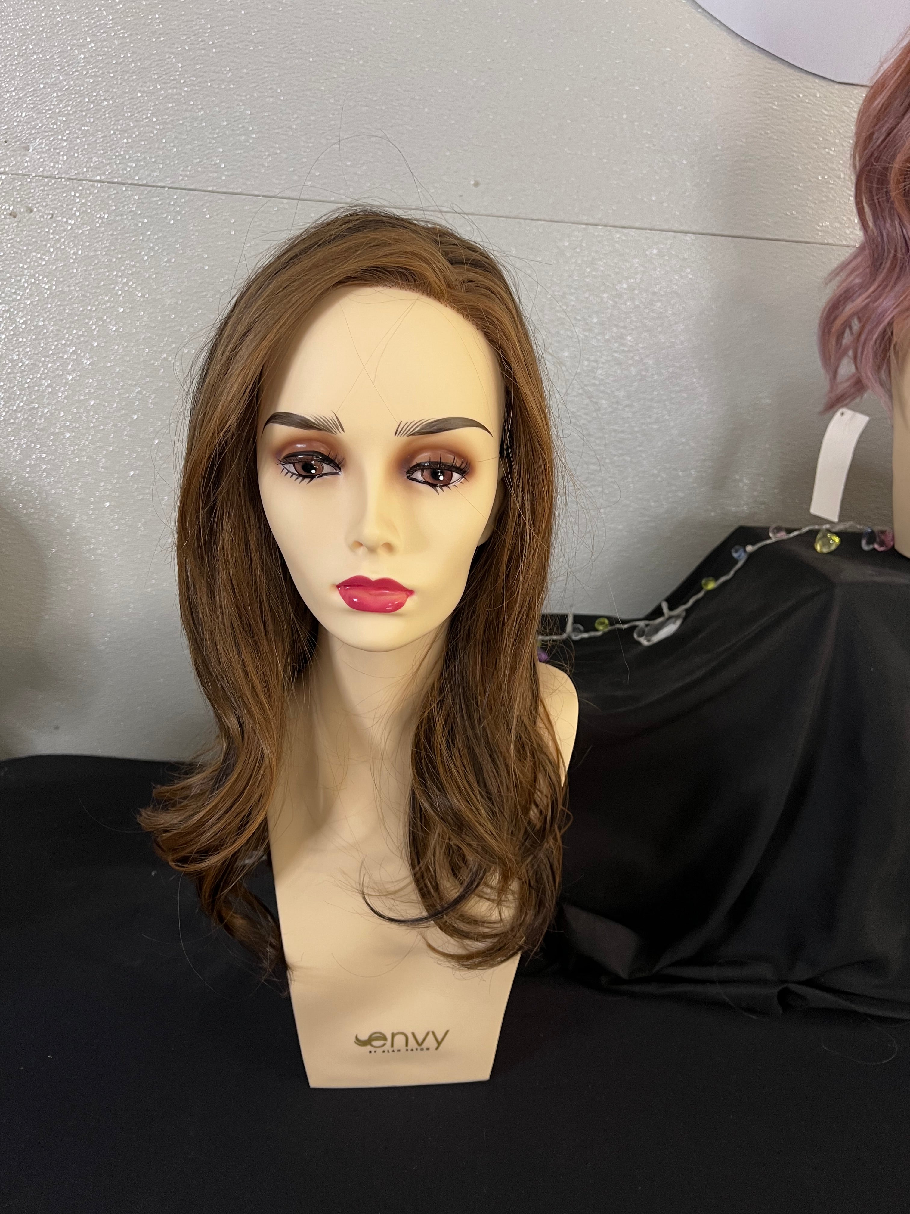 Shirley's Wig Shoppe Sample #SWS-057