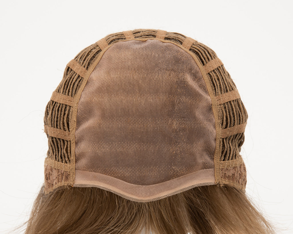 Savannah Wig by Envy | Mono Top | Synthetic Fiber