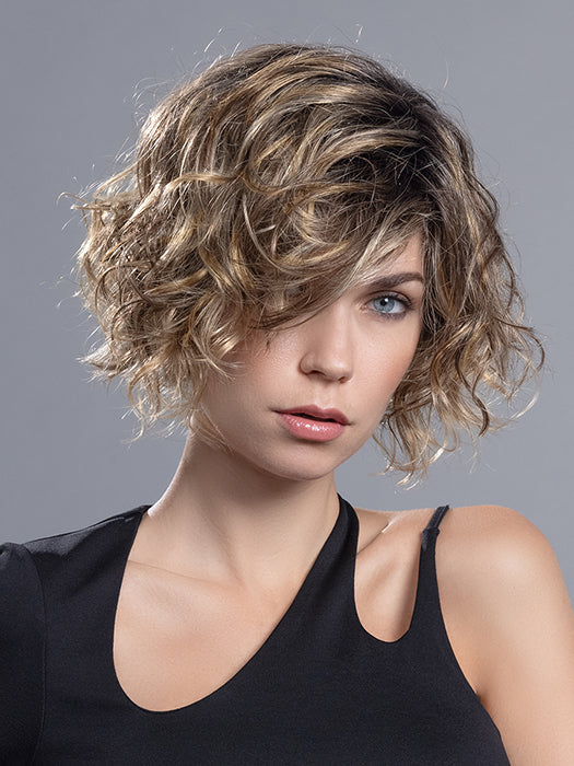 Turn by Ellen Wille | Changes | Synthetic Wig