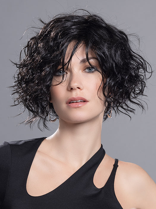 Turn by Ellen Wille | Changes | Synthetic Wig