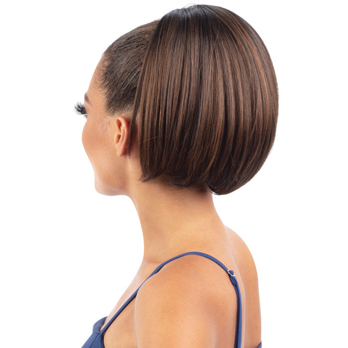 Model Model Miss Divine Human Hair Blend Drawstring Ponytail - YAKI FLIP IN