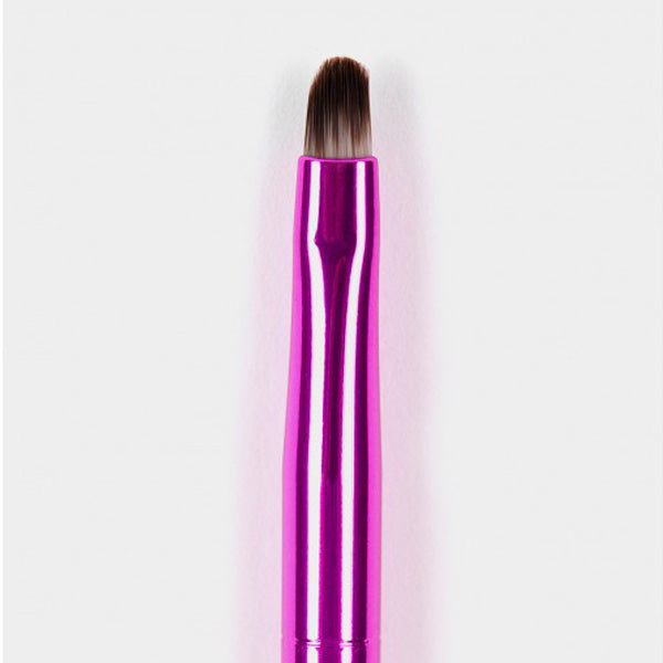 Ruby Kisses Eyeliner Makeup Brush - (RMUB15)